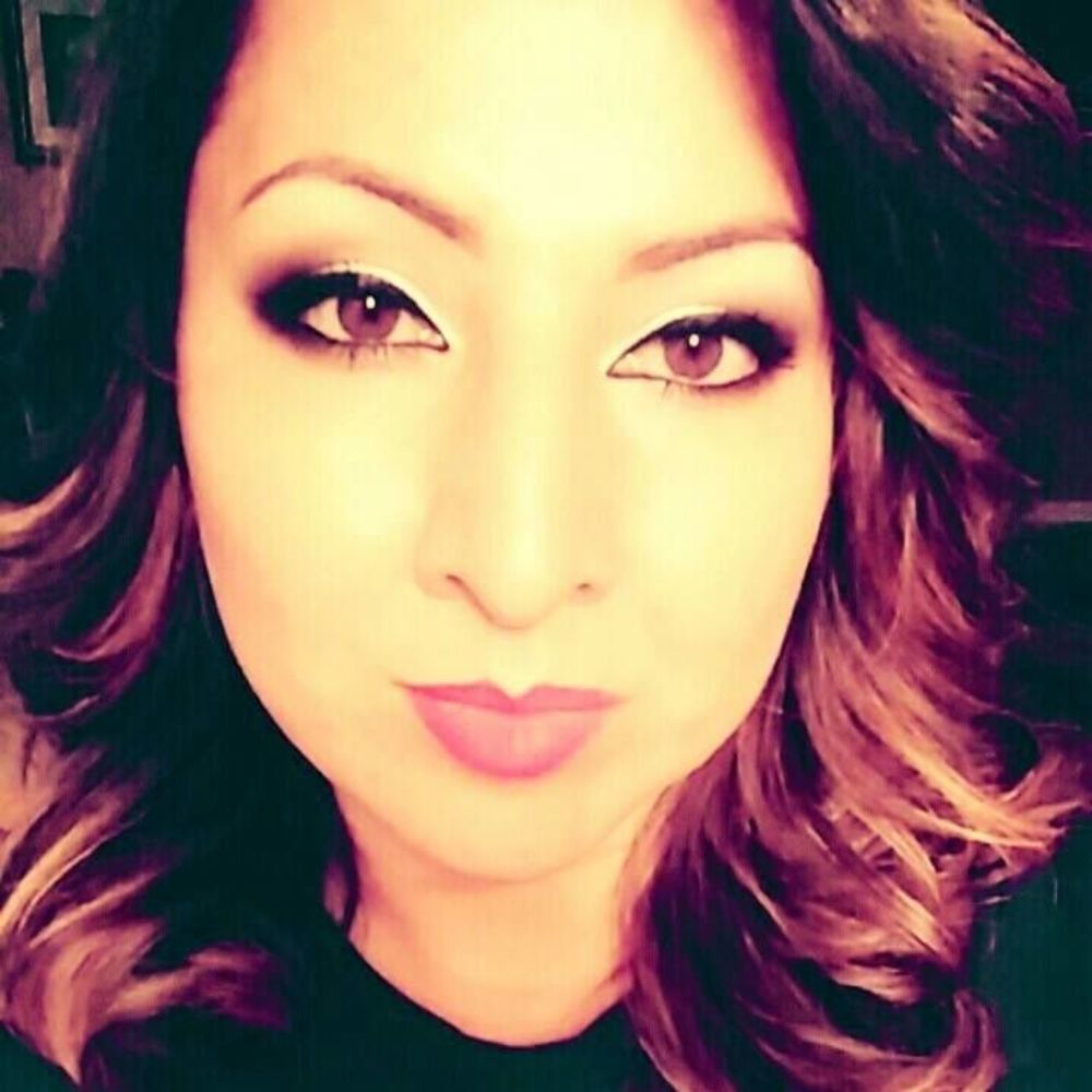 Meet your Posher, Angela